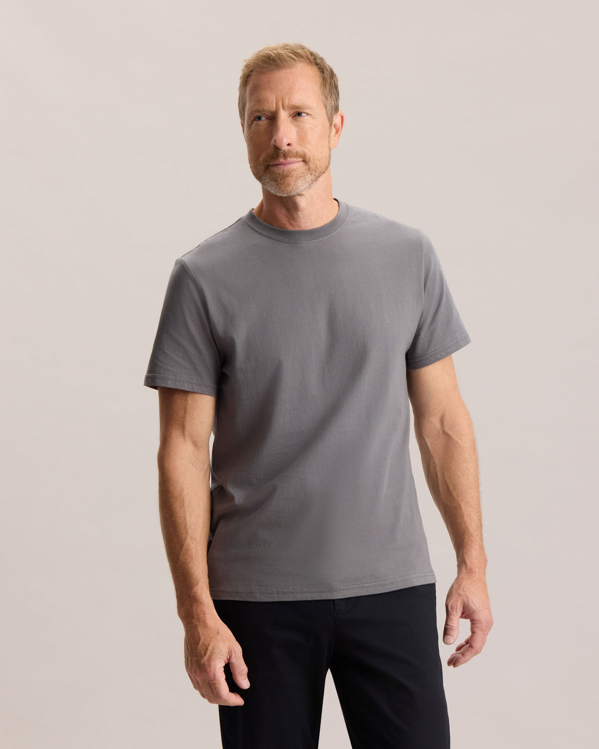 ESSENTIAL SLIM TEE